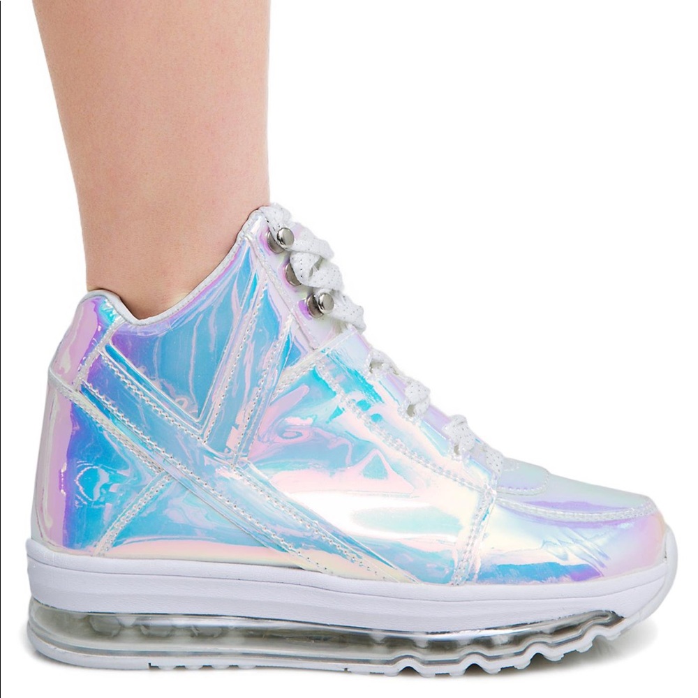 Never worn light up YRU ATLANTIS HIGH TOPS